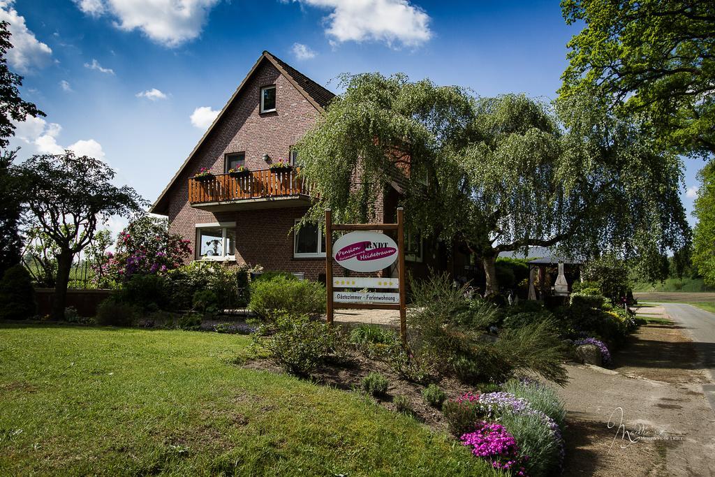 Heidetraum Pension & Ferienwohnung Arndt Bispingen Exterior photo